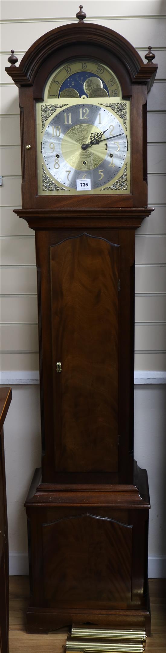 A mahogany longcase clock H.198cm